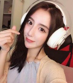 斗鱼女主播谁胸最大,谁胸最大，魅力四射引关注